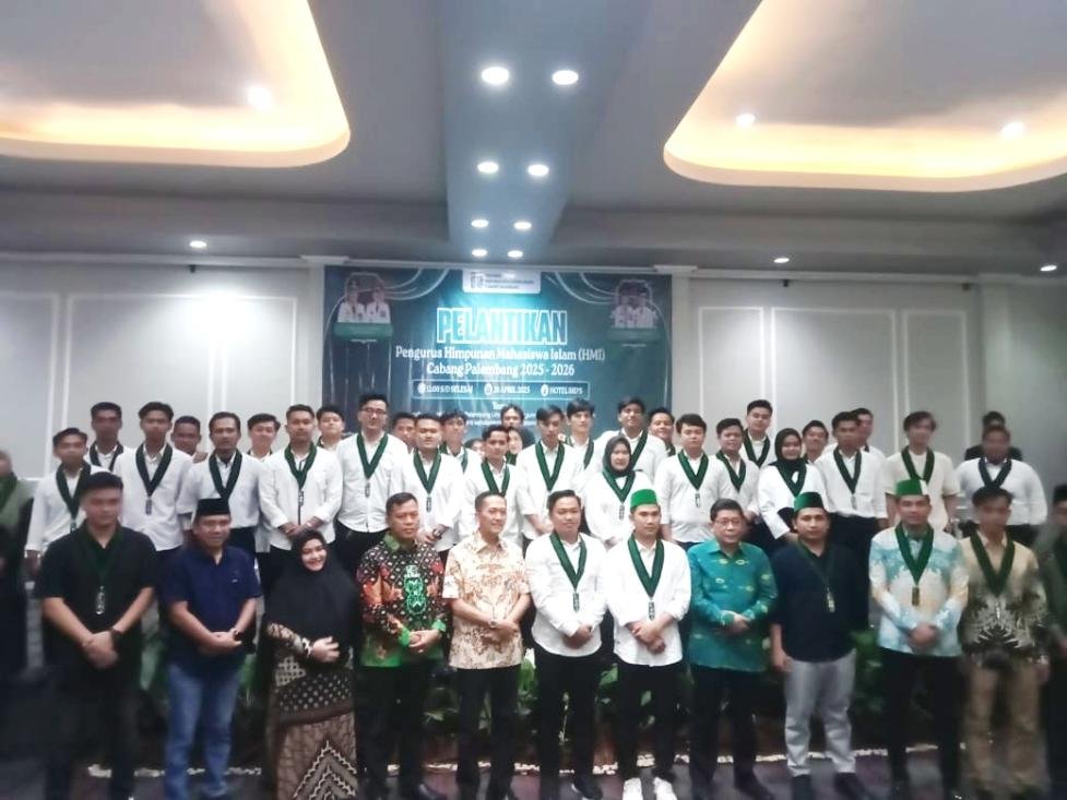Bayu Pratama resmi dilantik sebagai Ketua Umum HMI Cabang Palembang periode 2025–2026. Pelantikan yang berlangsung di Ballroom Hotel The Rids Palembang ini dihadiri Walikota, pengurus PB HMI, dan tokoh daerah